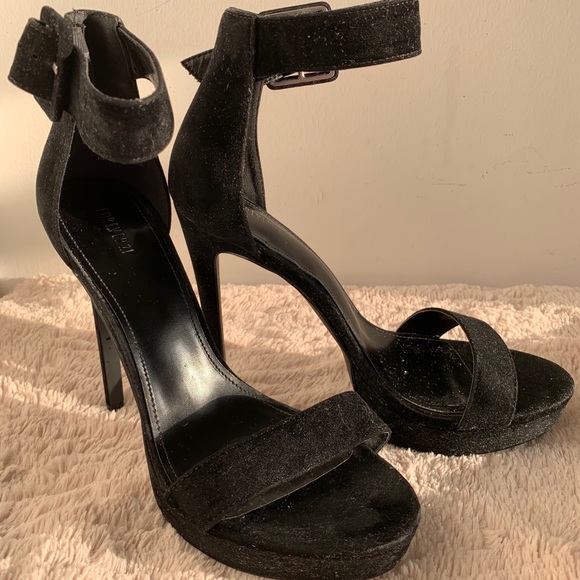 Black platform heels - Picture 7 of 7